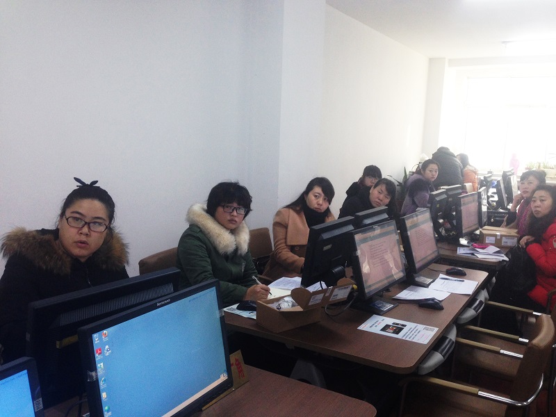 高新区社区书屋管理员参加管理培训