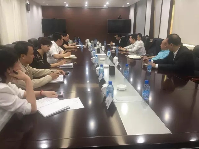 市商业银行行长宋佳镭一行到高新区考察